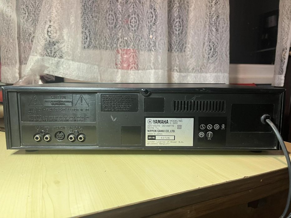 Продавам декове Yamaha-k320 , Philips N515i