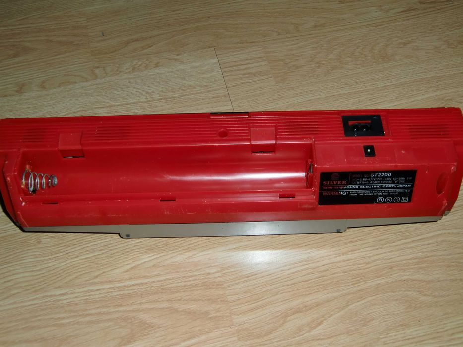 SILVER ST2200 radio cass  , vintage