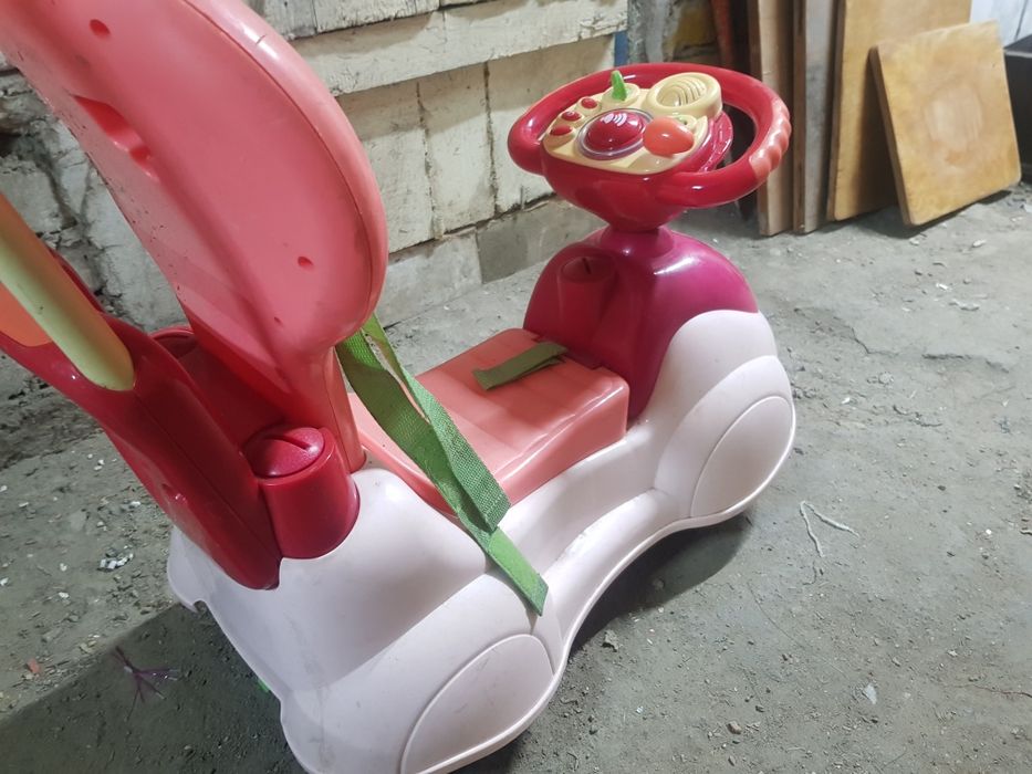 Продам детскую машинку