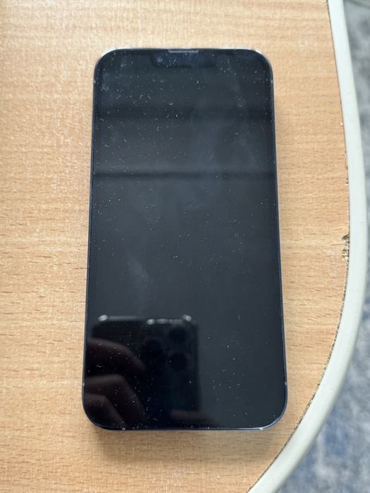 Продам 13 про айфон!!!