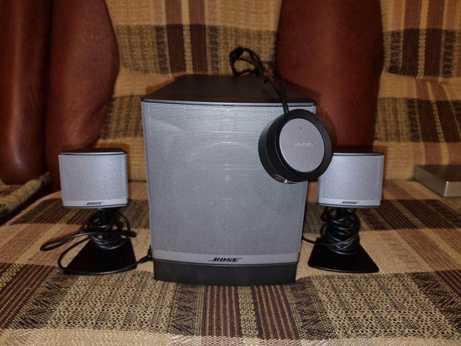 noriyukiminato ✳︎Bose Companion Boxe Active Multimedia Bose Companion 2 Series III, Negru