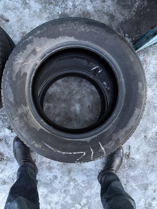 Продаю шины 215/60 R16