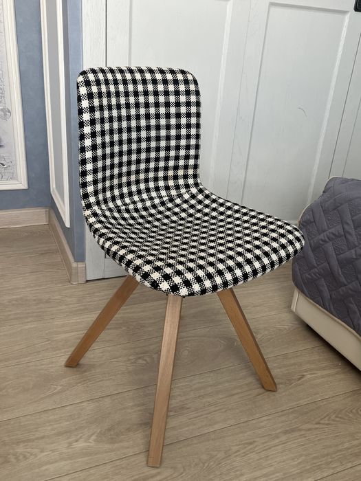 Продается стильный стул