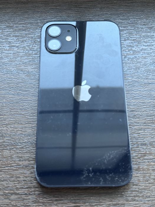 Продам iPhone 12