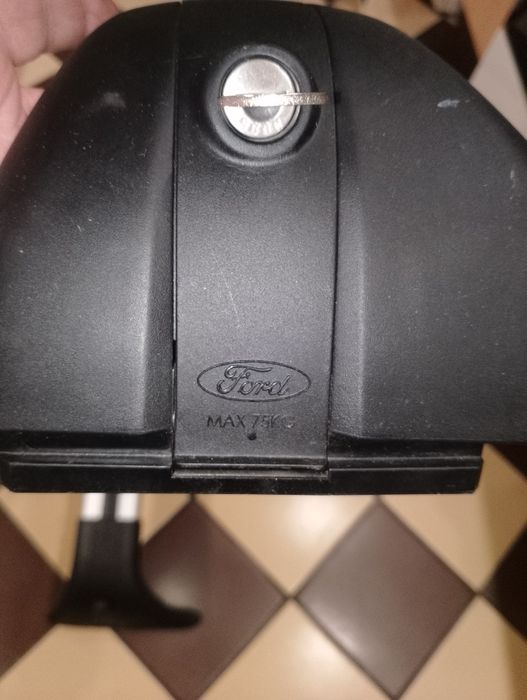 Багажник -греди Форд Фокус комби+оригинален 2010г