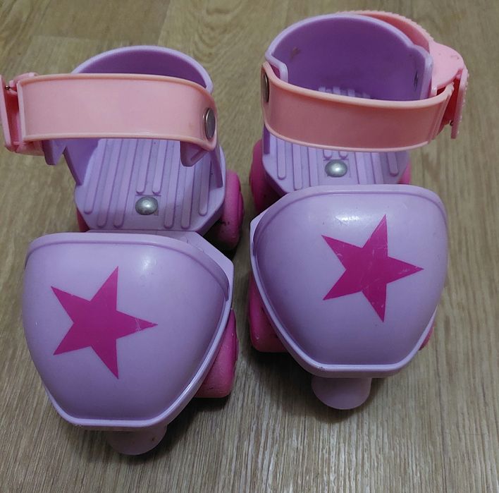 Роликовые коньки