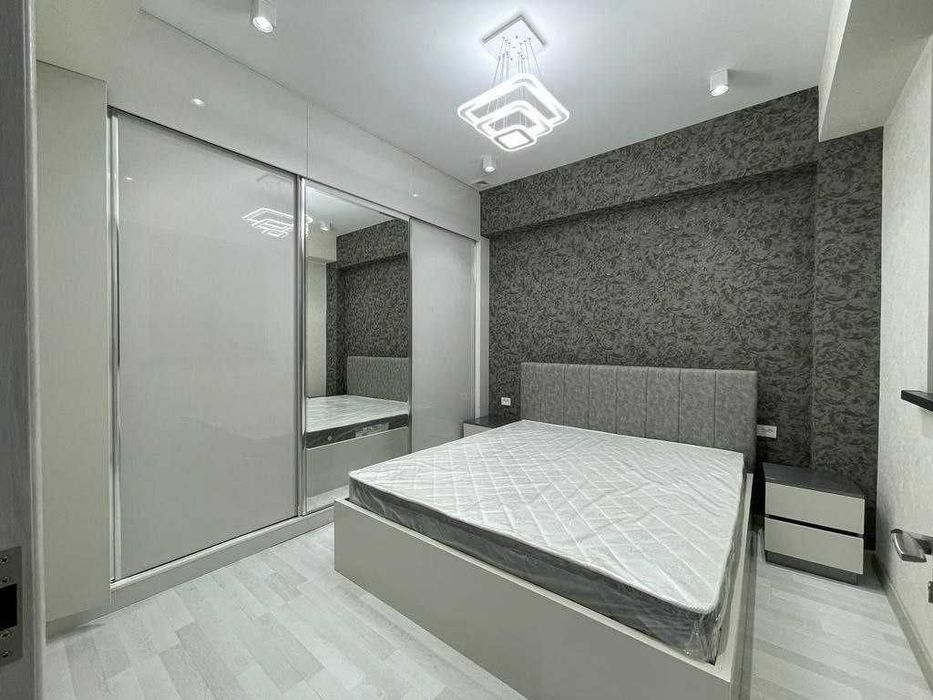 Shota Rustaveli koʻchasida 2 xonali kvartira ijaraga beriladi