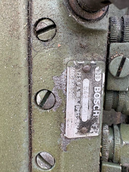 Двигател mercedes 814 може на части може и цял