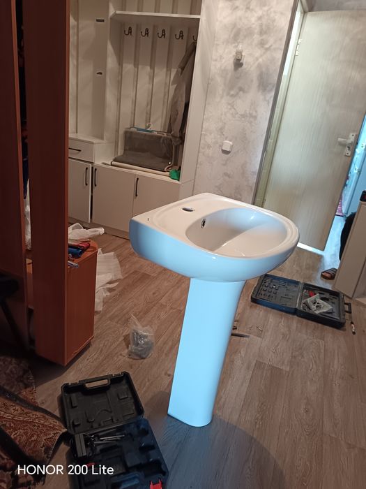 Продам Раковину Б/у 18000