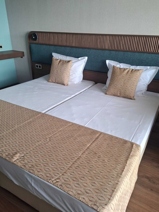 Разпродажба! Възглавничка декоративна, рънър/шал/ за легло