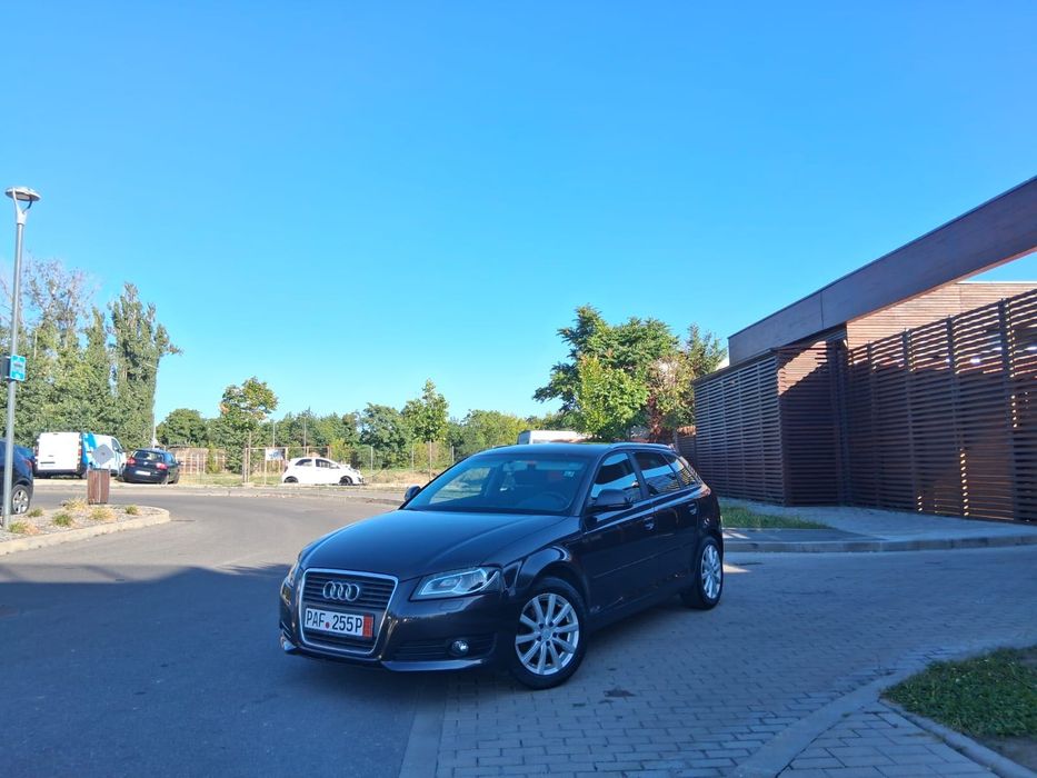 Audia a3 p8 (înmatriculat recent în România)an 2010-2011)motor 1.4tfsi