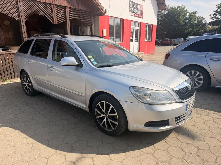 Skoda octavia 1,6 tdi 2012 pret in euro