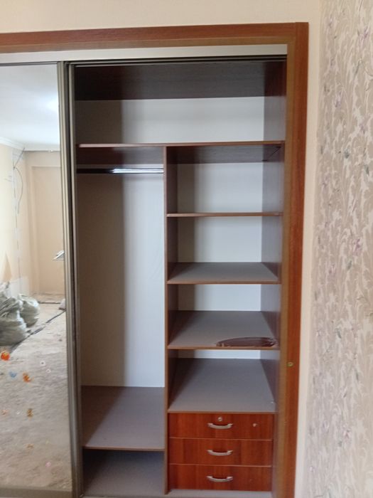 Продаю шкаф срочно