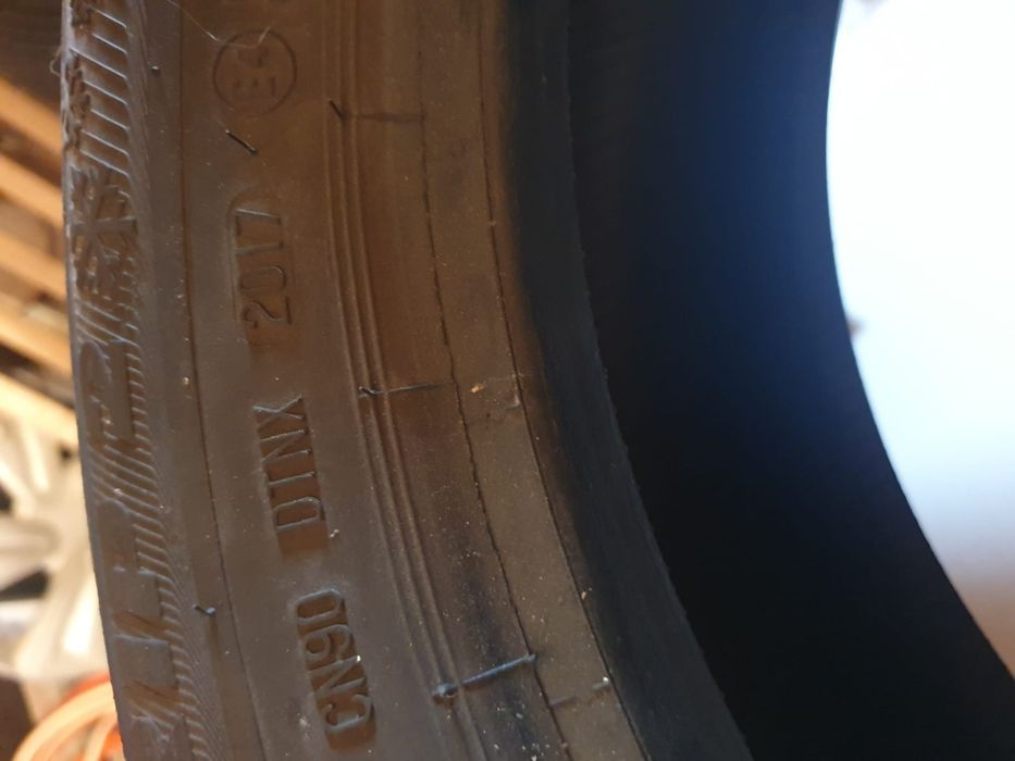 Cauciucuri de iarna 235/60 r17