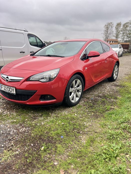 Opel Astra GTC 2014