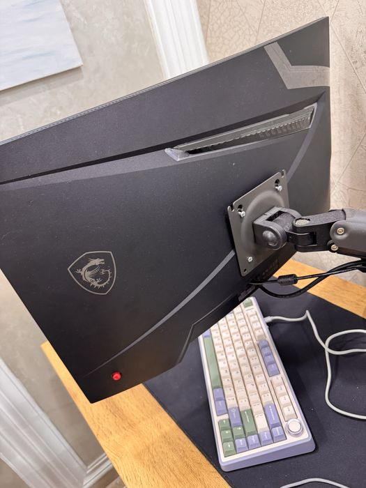 Продается монитор MSI 240 ггц 2 к