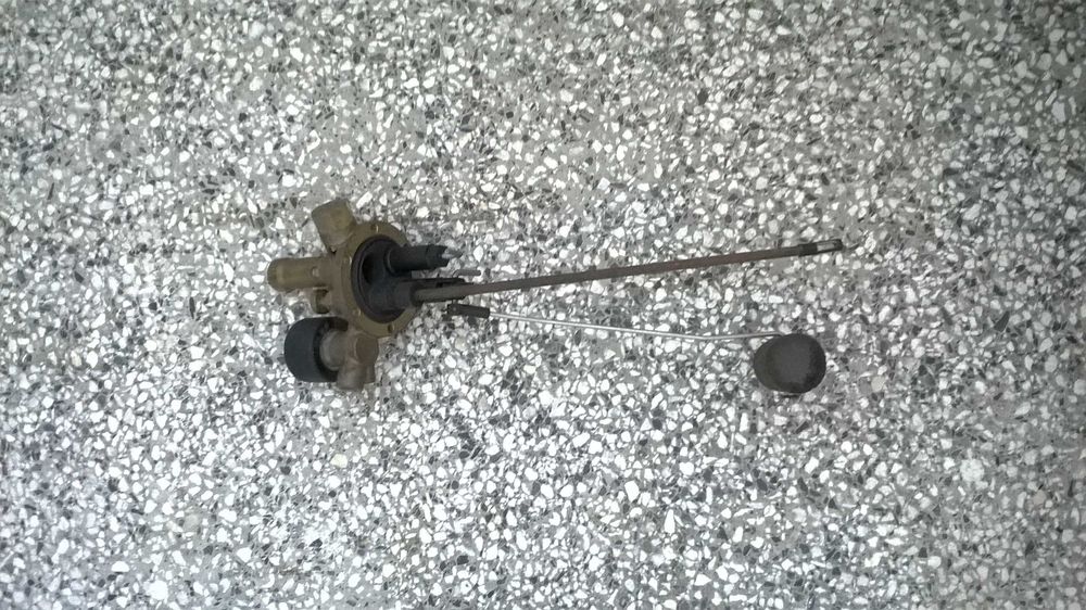 Газовa бутилкa със сондa