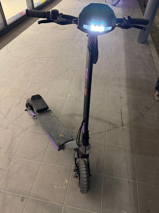 Vând kukirin g2 2025 impecabil (trotineta electrica)