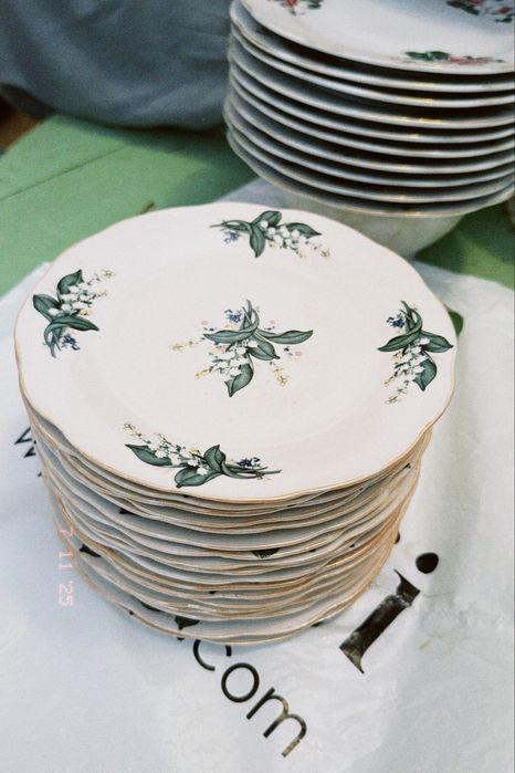 Тарелки наборы продам