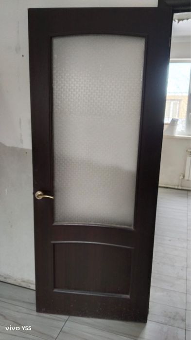 Продам двери Б/у.