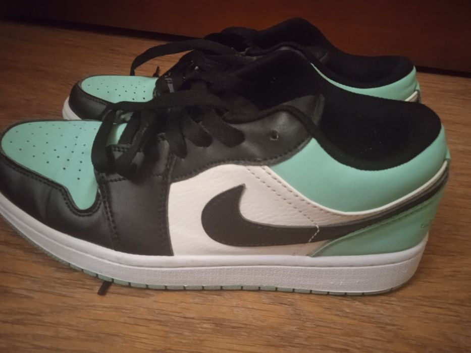 Кроссовки снекерс