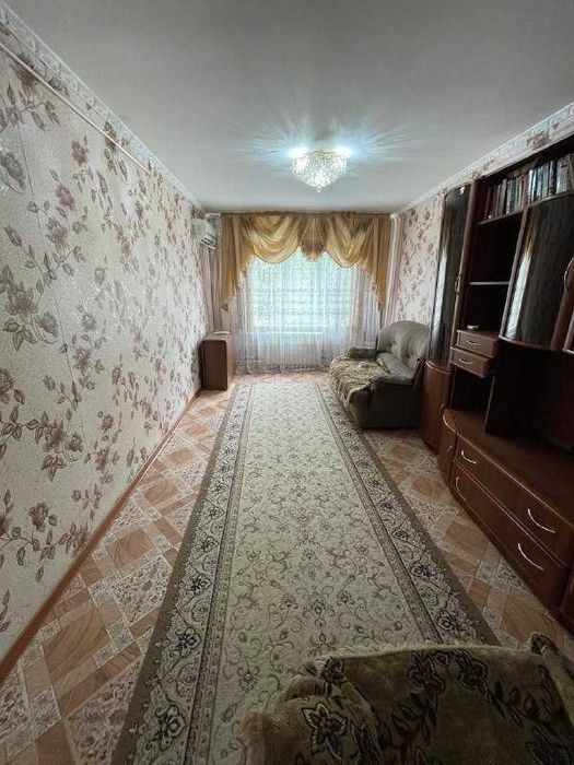 Продам 2-х квартиру на 8 Марта.