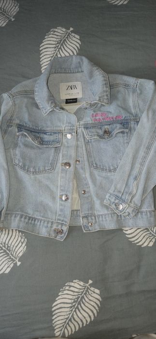 Hainute fetite varsta 4-5 ani