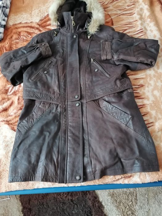 Haină de piele (mărimea L)