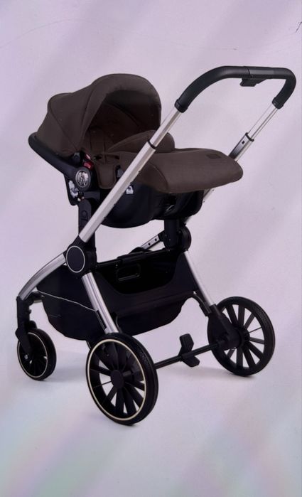 Продам коляску 3 в 1