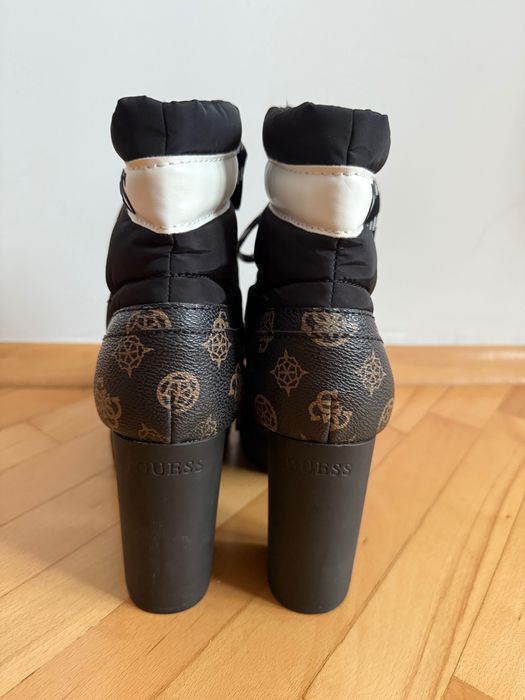 Нови обувки GUESS