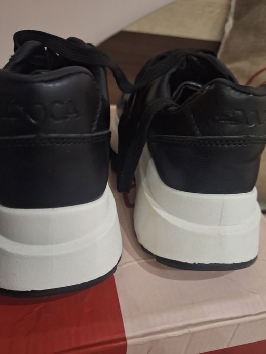 Дамски сникърси на DOCA нови за 50лв