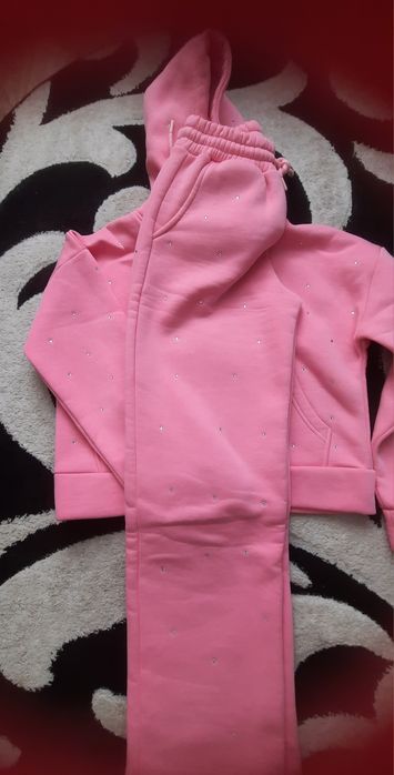 Дамски комплект, ватиран с камъни