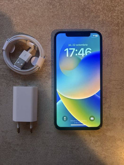 Iphone x alb impecabil cu incarcator cablu date si huse