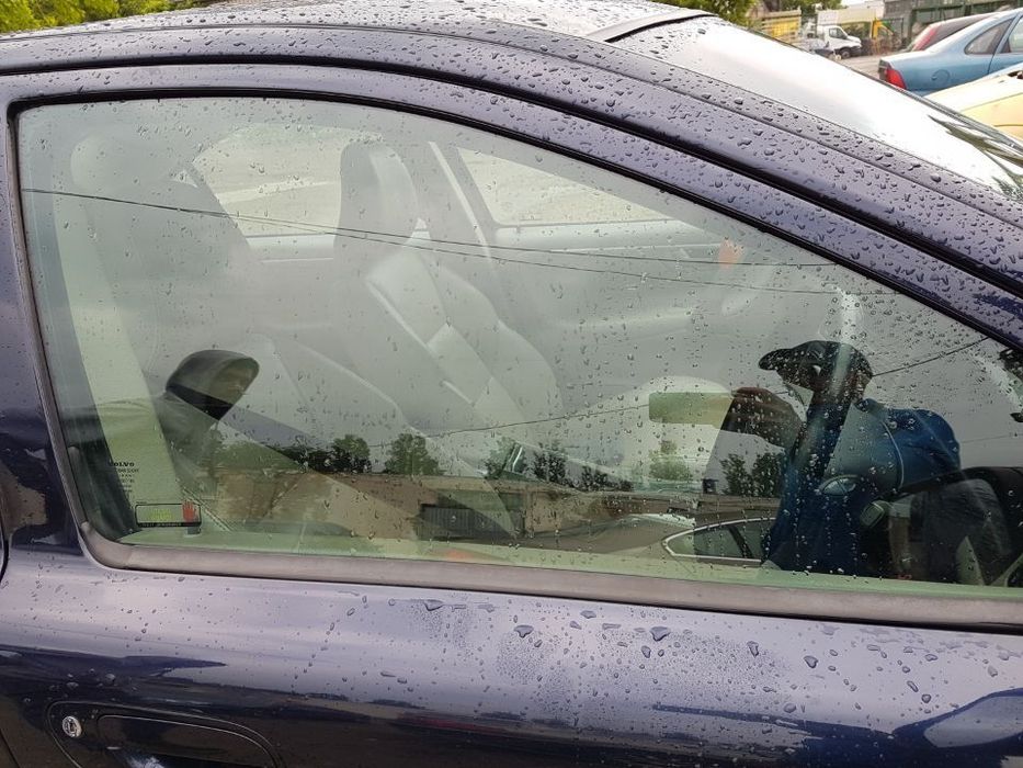 Geam / Sticla Usa / Portiera Dreapta Fata Volvo S60 2000 - 2009