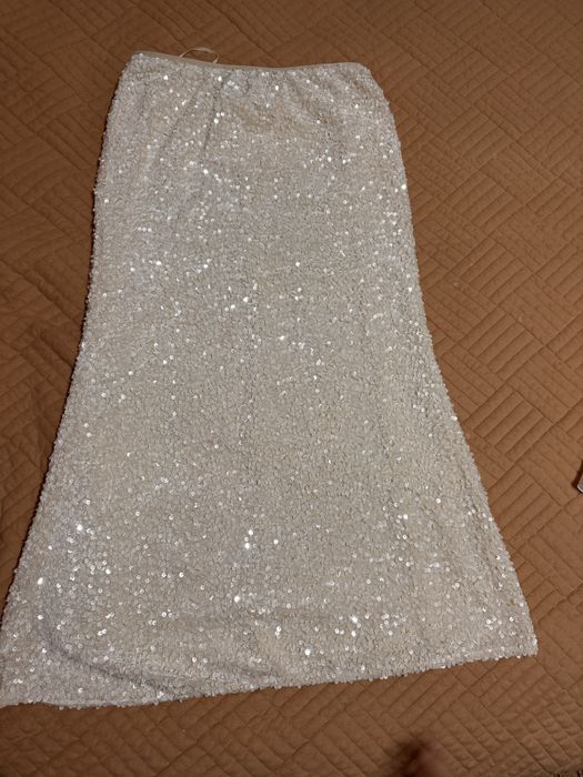 Продается юбка с паетками