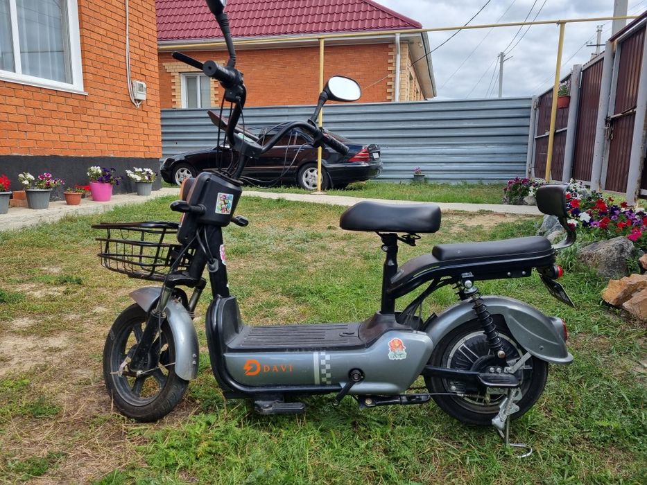 Электро скутер в отличном состояни