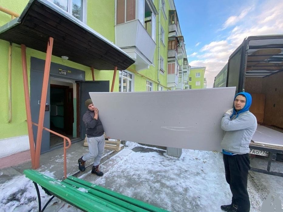 Professional yuk ko'taruvchilar xizmati Qavatga ko'tarish va tushurish