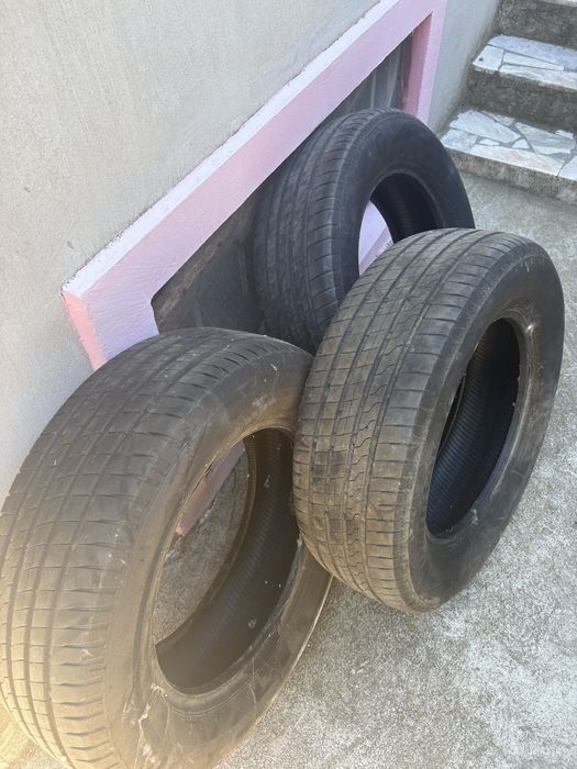 Летни гуми 215/65 16