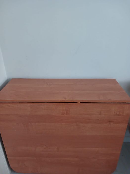 Продается Стол-книжка