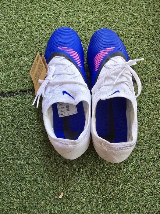 Футболни бутонки Nike Phantom 6 Low Pro FG  - 43 номер