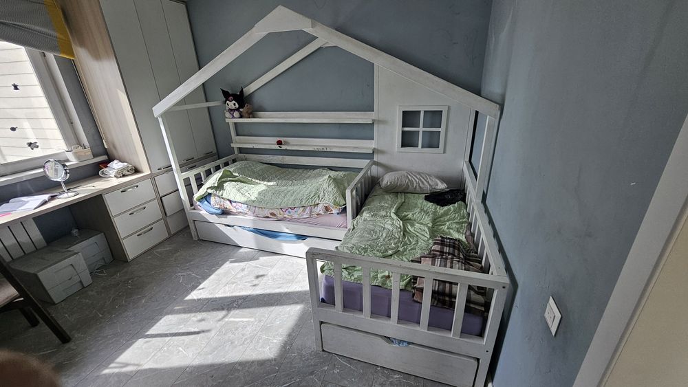 Продаётся трехместная детская кровать