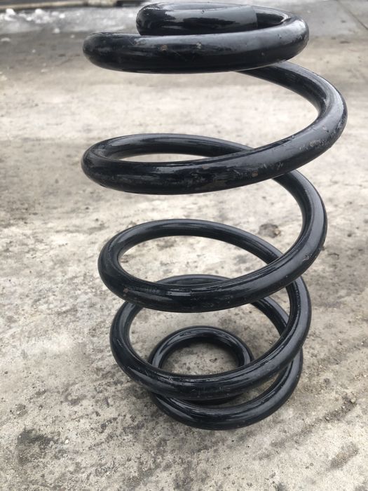 Пружина подвески Opel Omega B (почти новая)