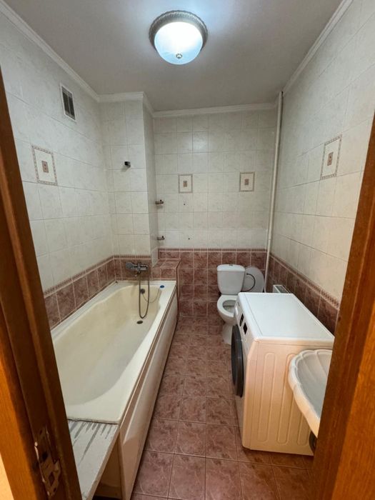 2 қыз студент керек подселениеге