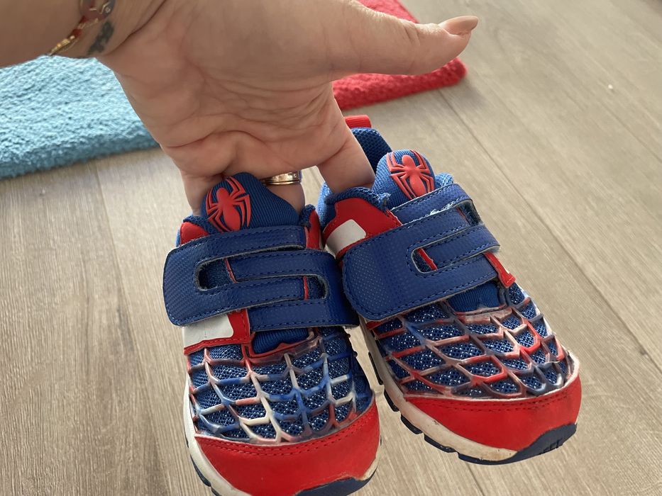 Adidas spiderman 21