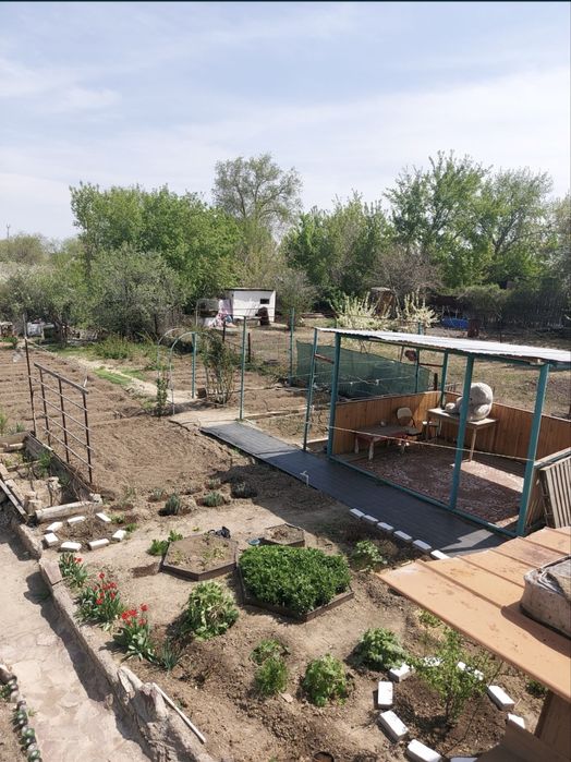 Продам дачу на Спутнике.4 остановка.