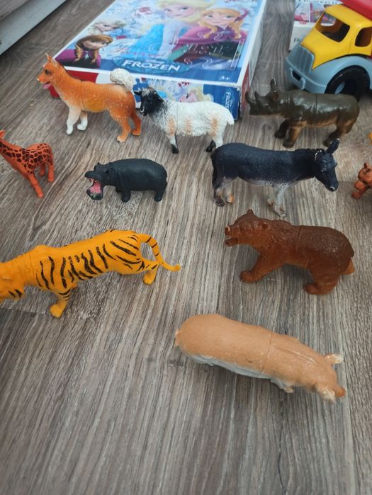 Гумени животни и музикален сортер