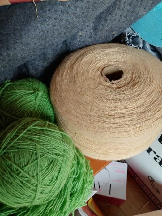 lână de oaie vopstă