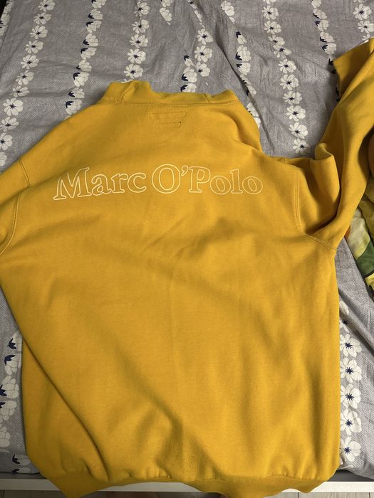 Желтая кофта Polo