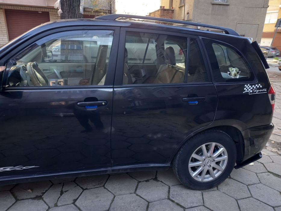 Продавам автомобил DR 5