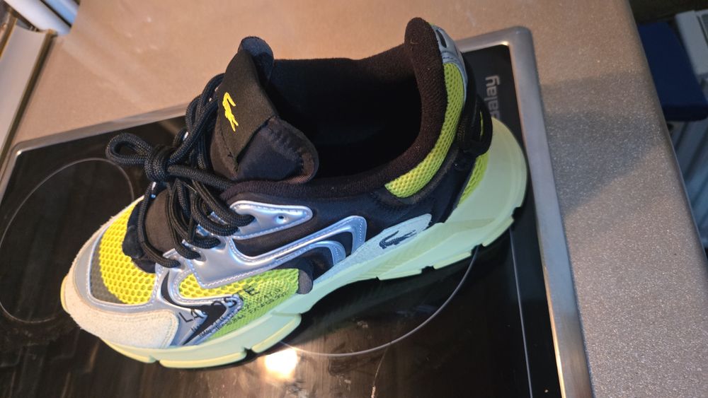 Vand pantofi sport